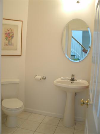 22 Plantation Road Mansfield, MA 02048 - Photo 17 of 28 Gallery Image 17