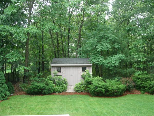 22 Plantation Road Mansfield, MA 02048 - Photo 6 of 28 Gallery Image 6
