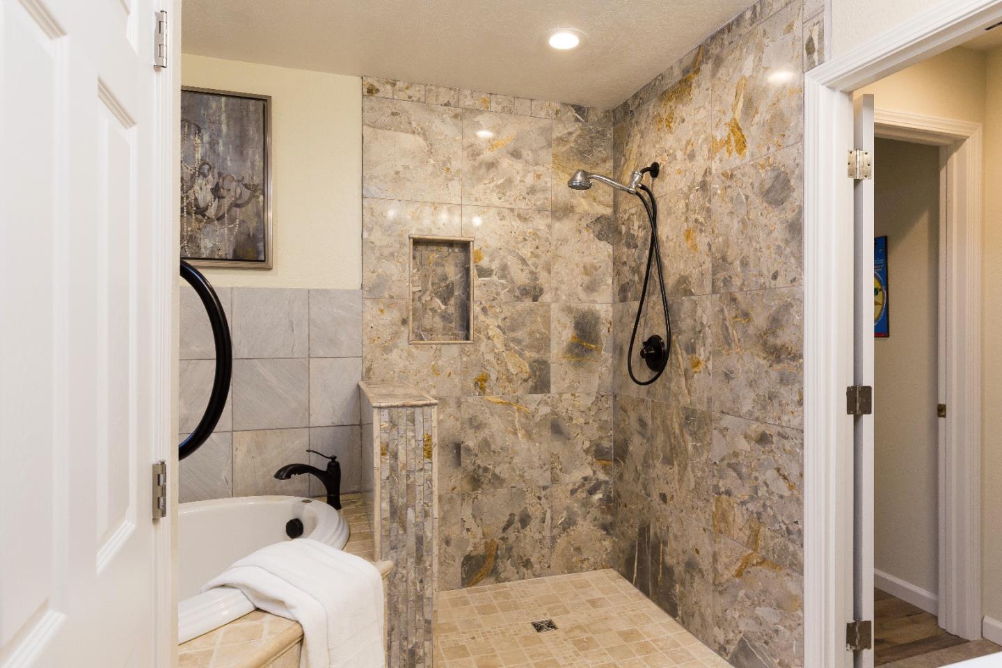 702 Lois Avenue Sunnyvale, CA 94087 - Photo 22 of 29