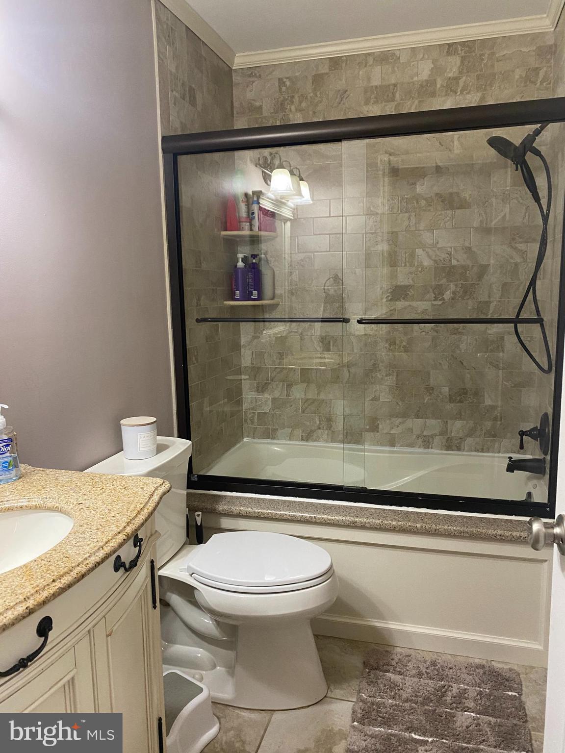 73 Farnwood Road Mount Laurel, NJ 08054 - Photo 17 of 28 2nd floor bathroom