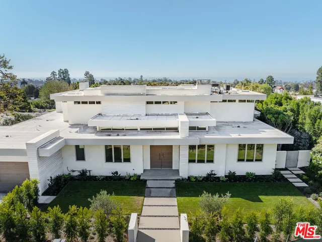 $15,995,000 | 15920 Alcima Avenue, Pacific Palisades, CA 90272