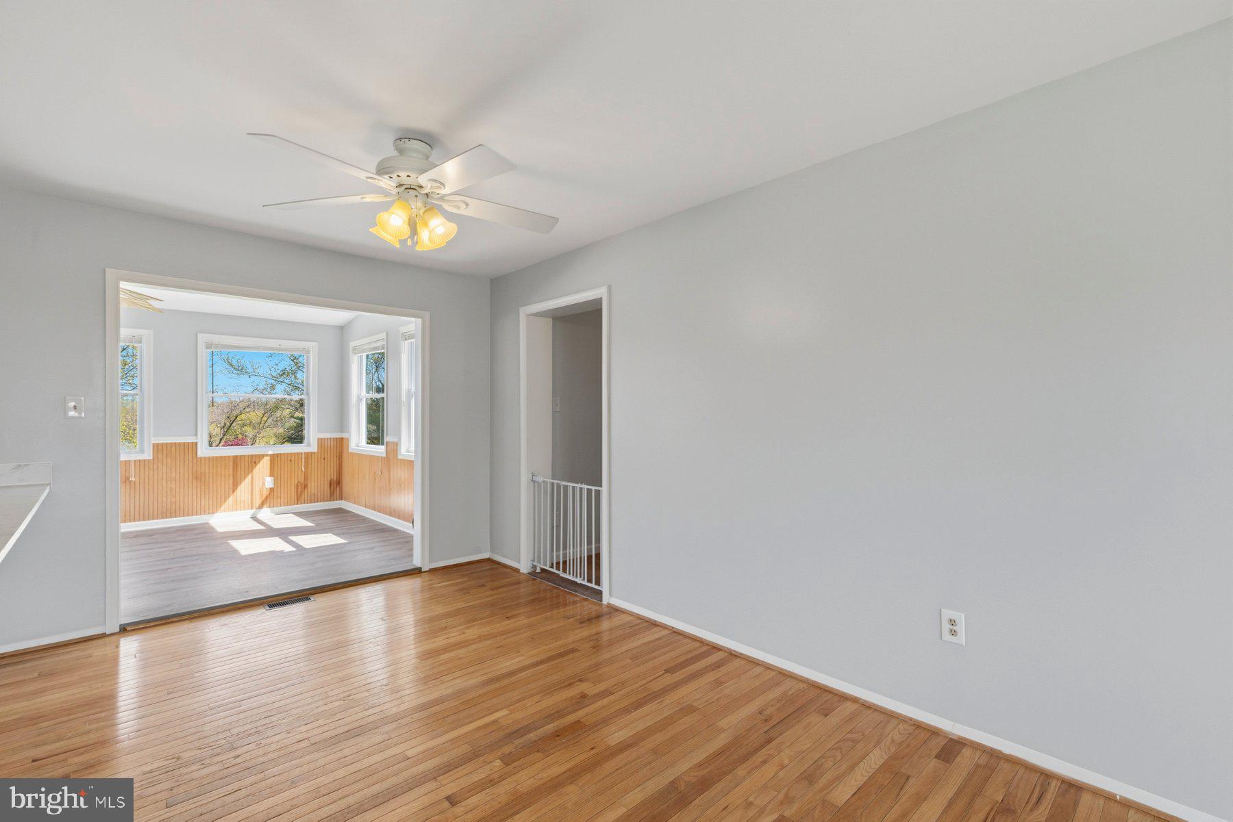 2406 Neudecker Road Westminster, MD 21157 - Photo 4 of 30