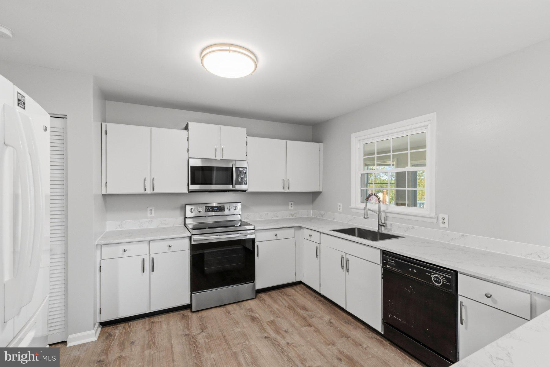 2406 Neudecker Road Westminster, MD 21157 - Photo 7 of 30