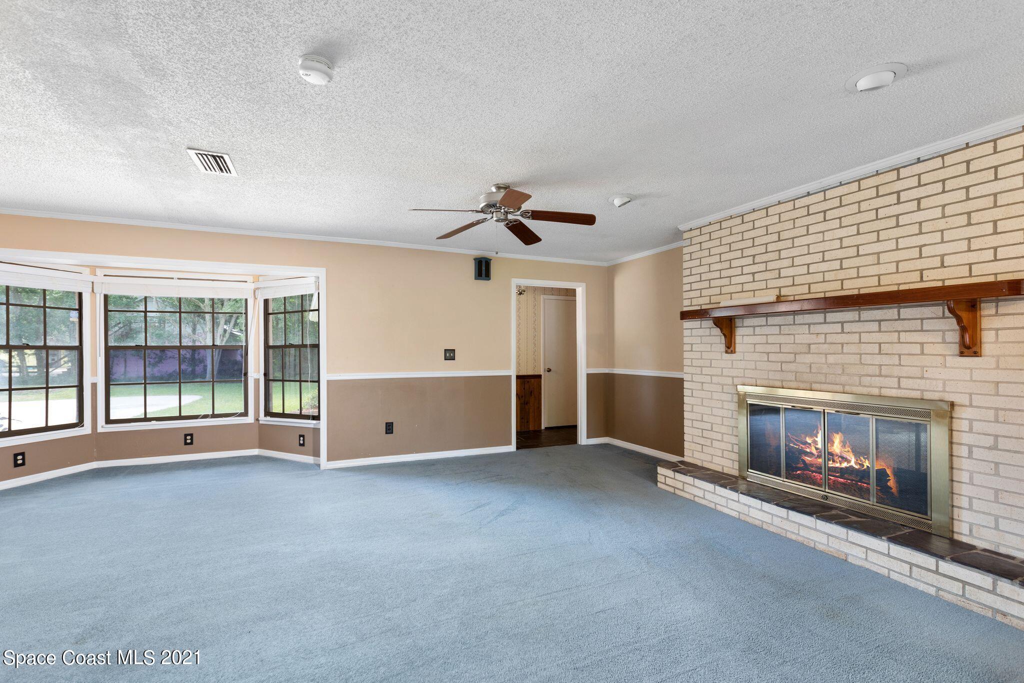 1900 Palomino Road Melbourne, FL 32934 - Photo 4 of 56 JYtAN324