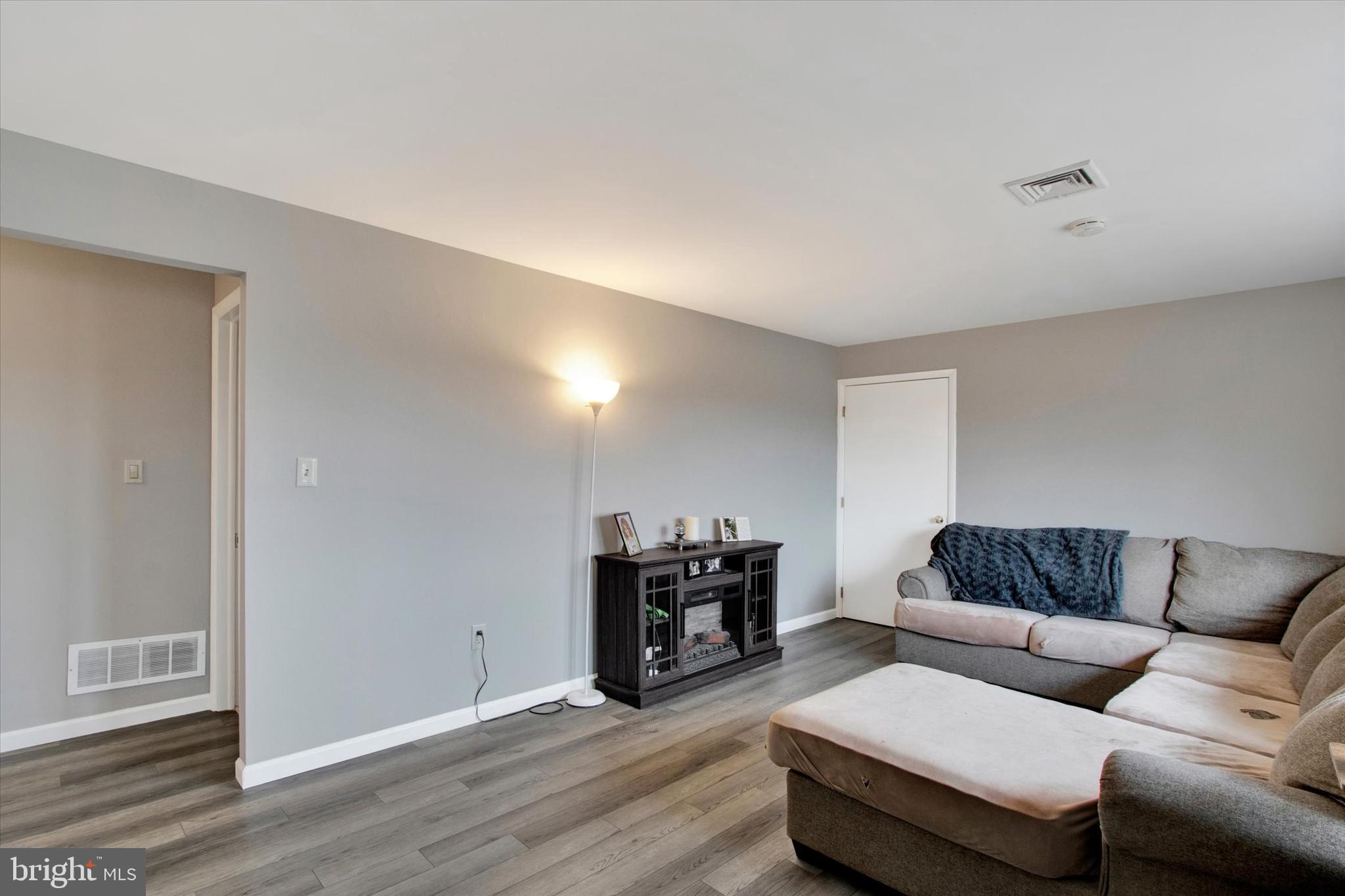 30 Lausch Road Denver, PA 17517 - Photo 3 of 35 Gallery Image 3