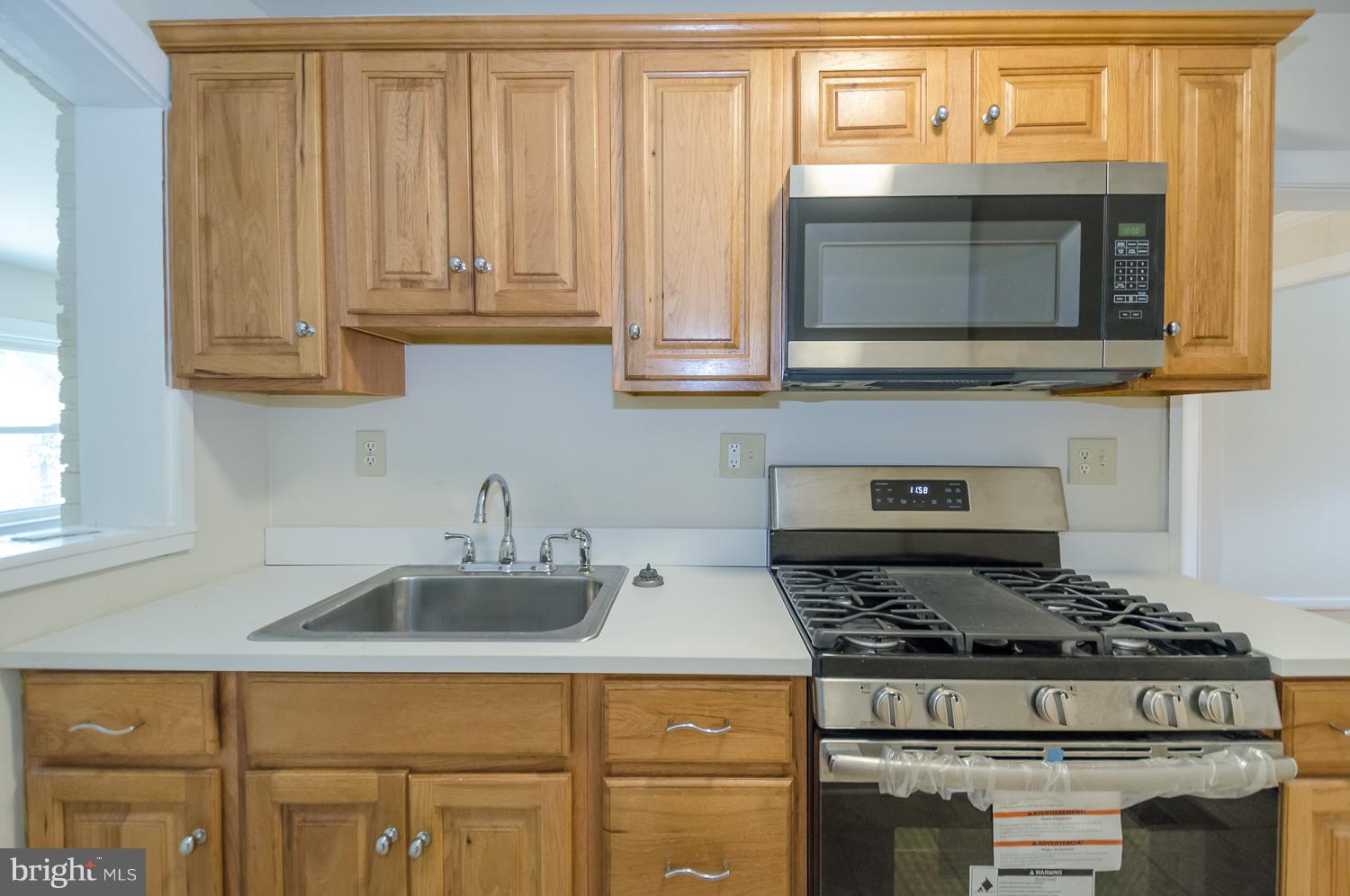 324 Old Riverside Road Baltimore, MD 21225 - Photo 10 of 17 Kitchen