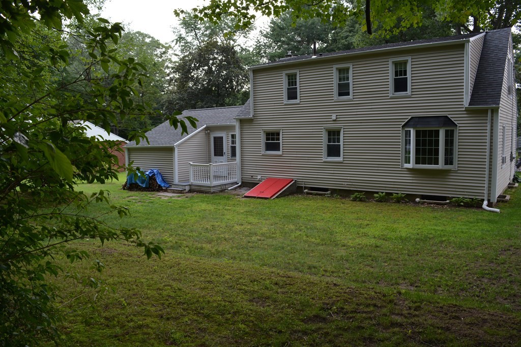 247 Laurel Road West Springfield, MA 01089 - Photo 38 of 41 Gallery Image 38