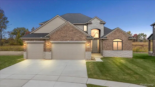 $709,900 | 23947 Sawgrass Drive, Macomb, MI 48042