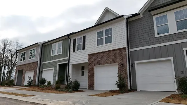 $289,990 | 1080 Lucienne Boulevard, Auburn, GA 30011