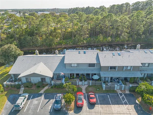 $206,900 | 251 Orange Grove Drive, Unit 8, Ormond Beach, FL 32174