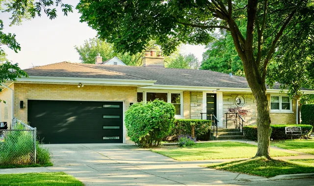 $865,900 | 4555 Cleveland Street, Skokie, IL 60076