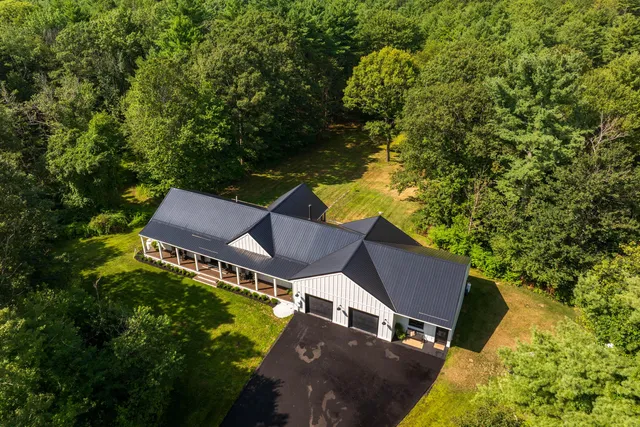 $1,799,999 | 10 Lewis Road, Kittery, ME 03904