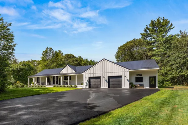 $1,550,000 | 10 Lewis Road, Kittery, ME 03904