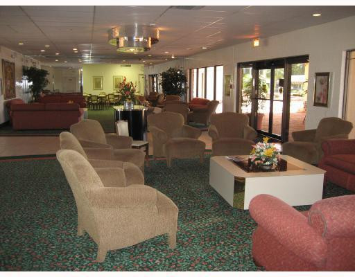 116 Fox Road, Unit 249 Hollywood, FL 33024 - Photo 4 of 8 Lobby/Reception