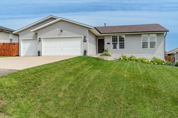 $340,000 | 853 Goosedown Drive, Roscoe, IL 61073