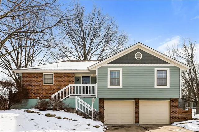 $2,275 | 1639 Southeast Boone Trail, Lee's Summit, MO 64063