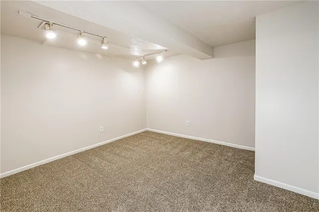 $2,275 | 1639 Southeast Boone Trail, Lee's Summit, MO 64063