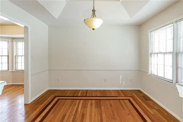 $2,275 | 1639 Southeast Boone Trail, Lee's Summit, MO 64063