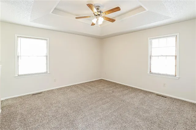 $2,275 | 1639 Southeast Boone Trail, Lee's Summit, MO 64063