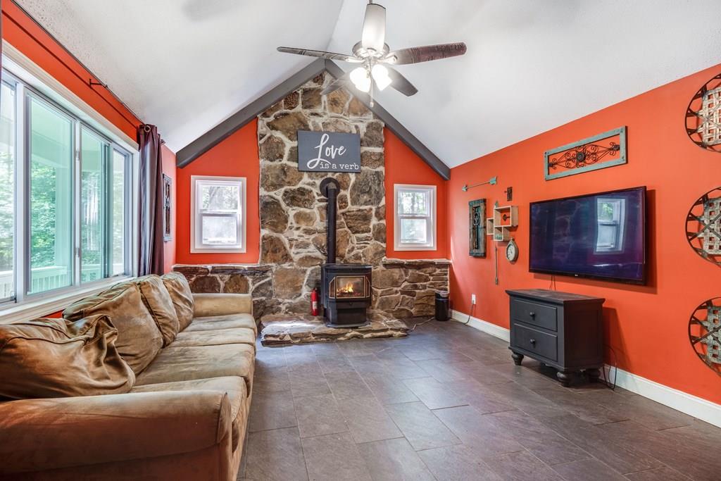 683 Old Dunstable Road Groton, MA 01450 - Photo 12 of 38 Gallery Image 12