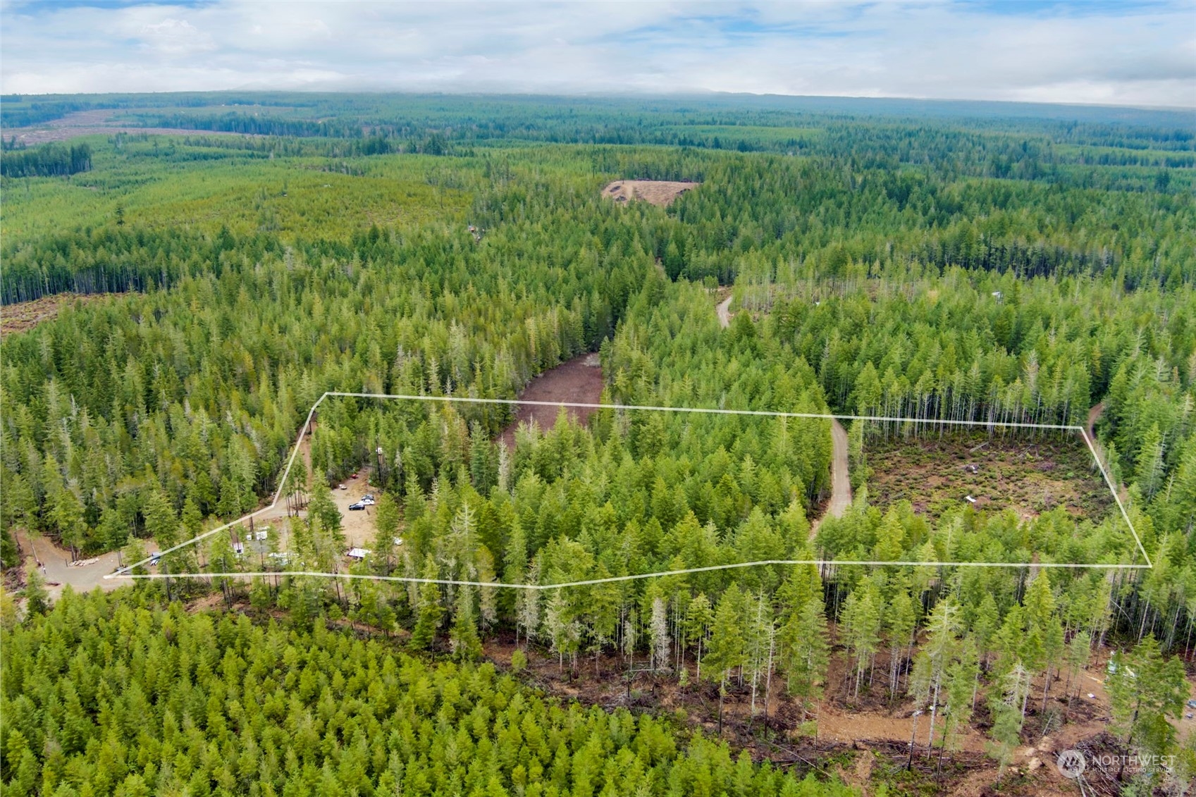 27 Northeast Dewatto Hills Road Tahuya, WA 98588 - Photo 3 of 29 a view of a fence