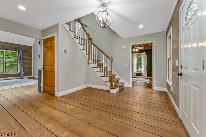 21 Finn Road Pittstown, NJ 08867 - Photo 8 of 47 Gallery Image 8