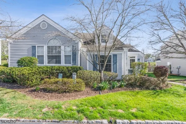 $485,000 | 412 Cardinal Lane, Bedminster, NJ 07921