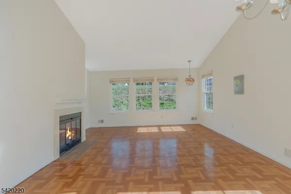 $485,000 | 412 Cardinal Lane, Bedminster, NJ 07921