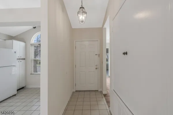 $485,000 | 412 Cardinal Lane, Bedminster, NJ 07921