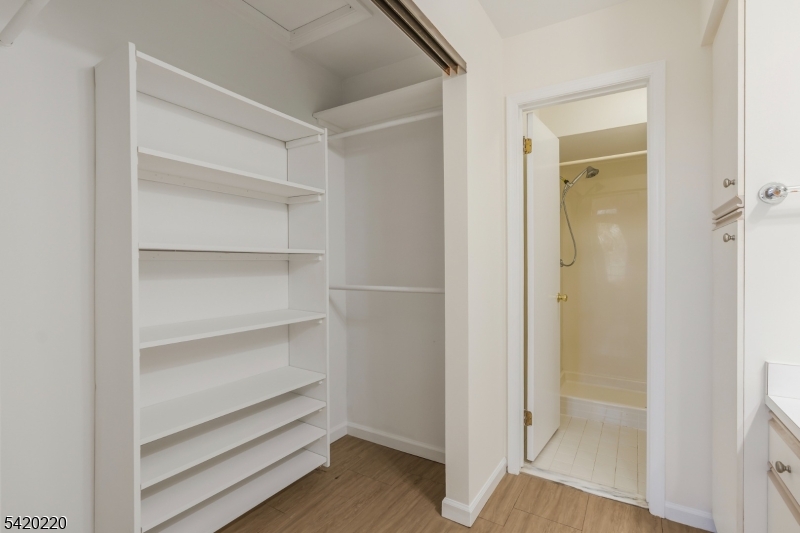 412 Cardinal Lane Bedminster, NJ 07921 - Photo 23 of 33