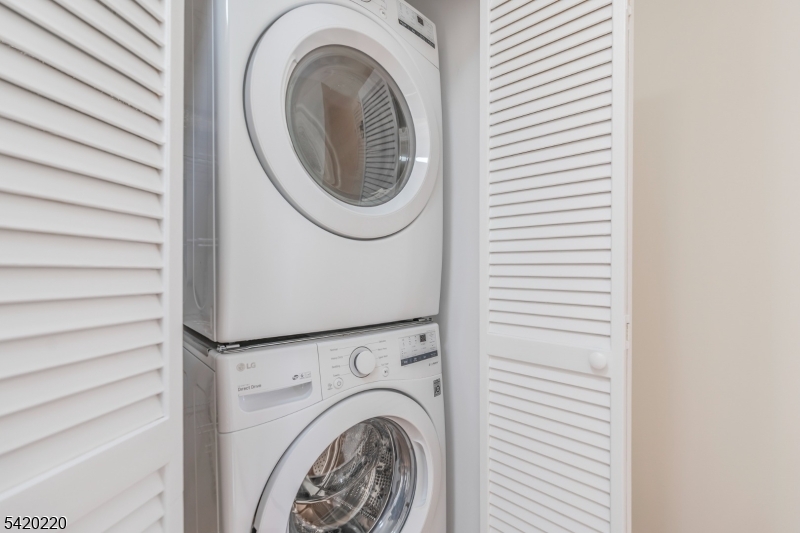 412 Cardinal Lane Bedminster, NJ 07921 - Photo 29 of 33