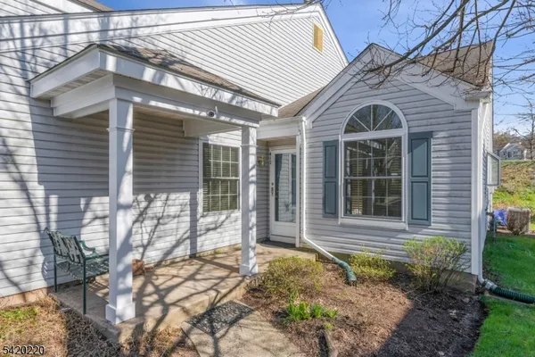 $485,000 | 412 Cardinal Lane, Bedminster, NJ 07921
