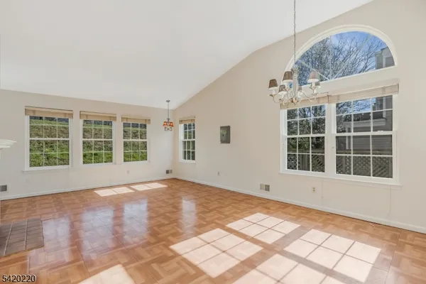 $485,000 | 412 Cardinal Lane, Bedminster, NJ 07921