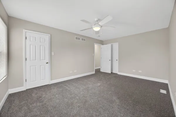 $344,500 | 1500 Green Trails Drive, Plainfield, IL 60586