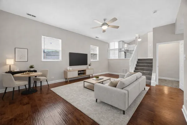 $344,500 | 1500 Green Trails Drive, Plainfield, IL 60586