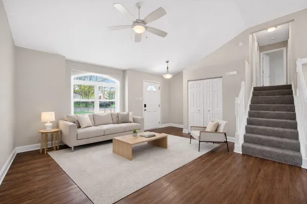 $344,500 | 1500 Green Trails Drive, Plainfield, IL 60586