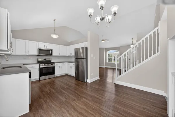 $344,500 | 1500 Green Trails Drive, Plainfield, IL 60586