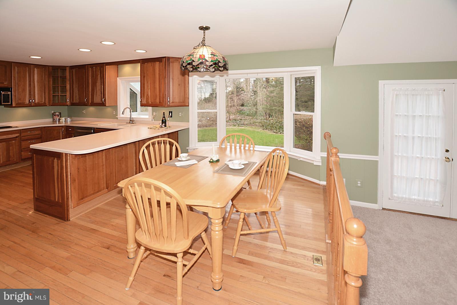 6113 Eagle Landing Road Burke, VA 22015 - Photo 11 of 41 Kitchen features 14 x 9 breakfast area &bay wndw