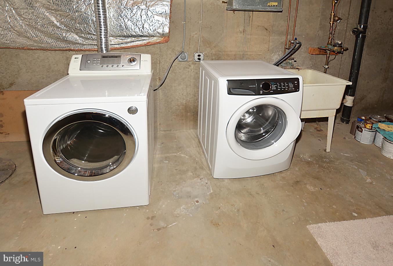 6113 Eagle Landing Road Burke, VA 22015 - Photo 34 of 41 Spacious 17 x 14 Laundry/Furnace/Storage Rm