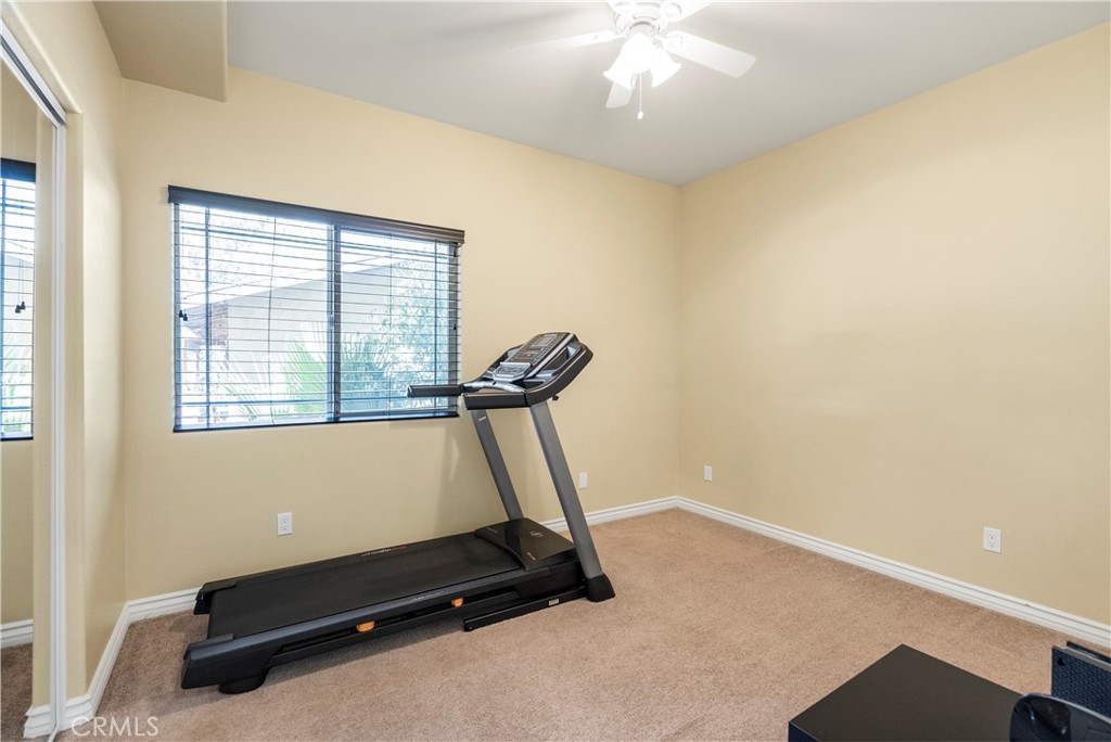 6800 Arlington Avenue Riverside, CA 92504 - Photo 19 of 25 a room with gym equipment