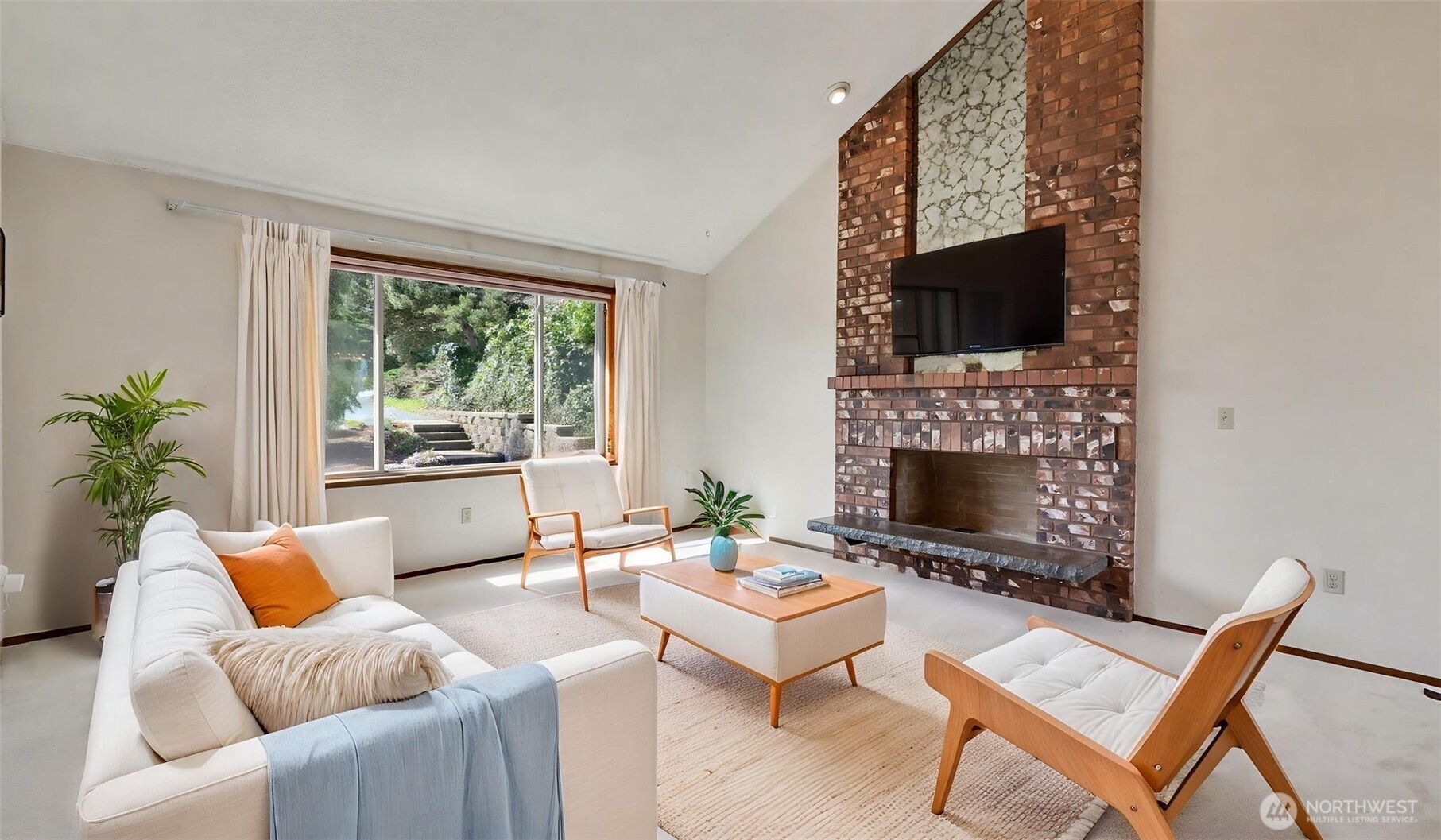 8208 South 124th Street Seattle, WA 98178 - Photo 5 of 39