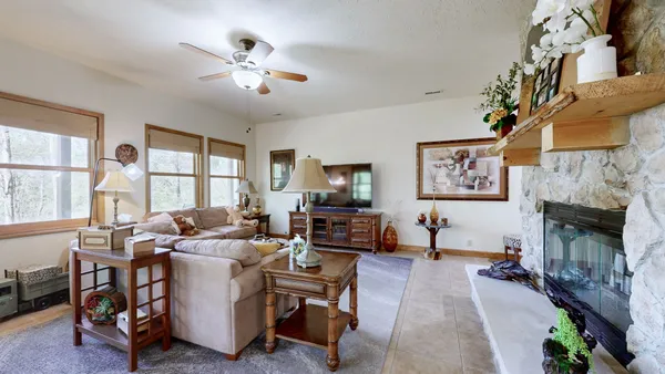 $725,000 | 554 Waterfowl Way, Cadiz, KY 42211
