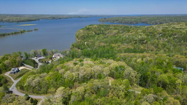 $725,000 | 554 Waterfowl Way, Cadiz, KY 42211