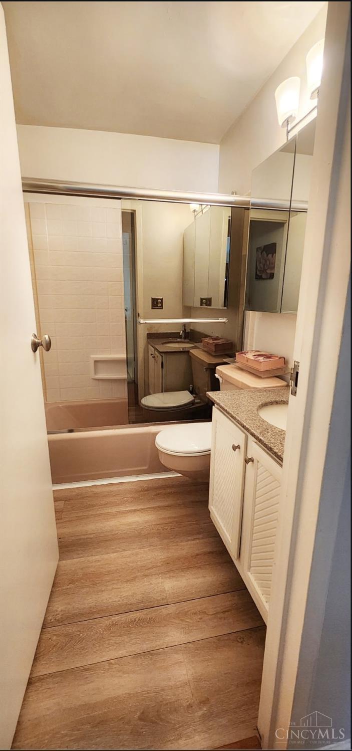 1815 William Howard Taft Road, Unit 207 Cincinnati, OH 45206 - Photo 15 of 23