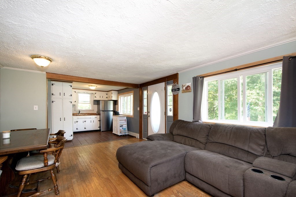 32 4th Avenue Halifax, MA 02338 - Photo 15 of 29