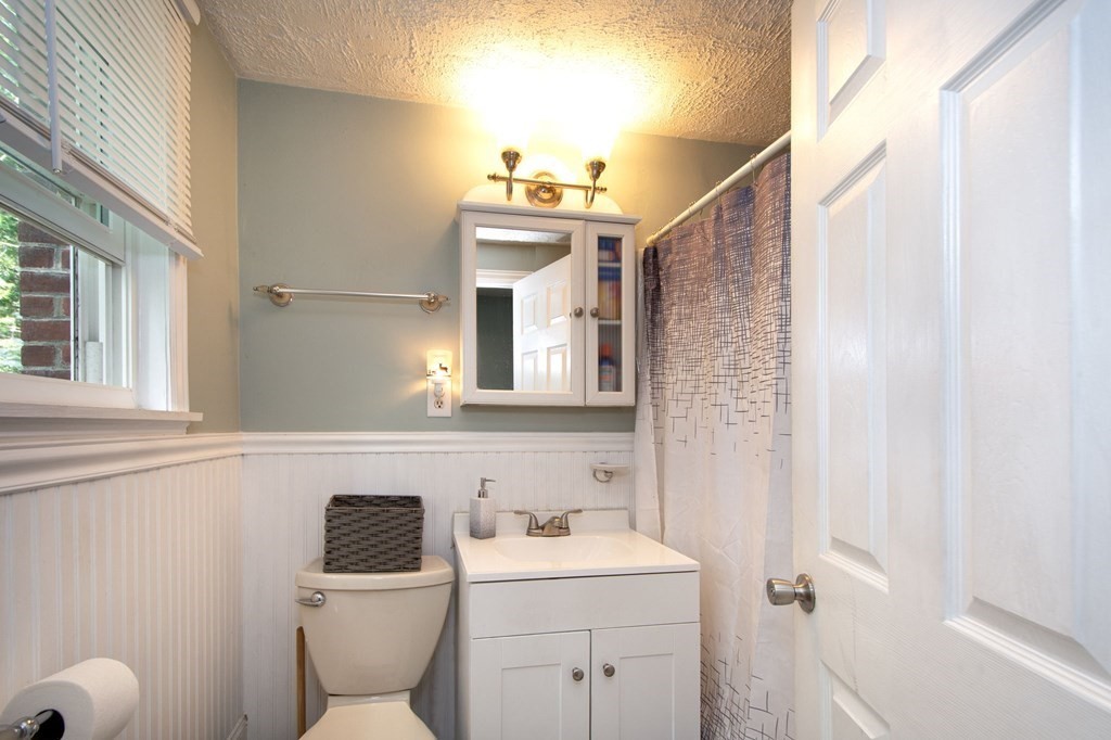 32 4th Avenue Halifax, MA 02338 - Photo 21 of 29