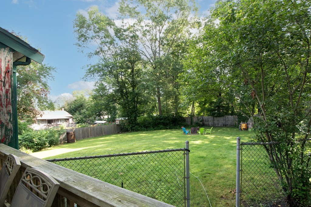 32 4th Avenue Halifax, MA 02338 - Photo 9 of 29