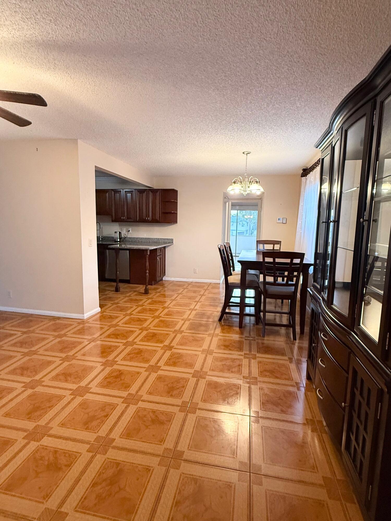423 Monaco Way Delray Beach, FL 33446 - Photo 3 of 13 IMG_0579