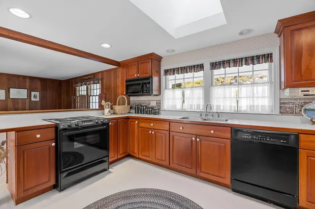 $895,000 | 558 Riverview Drive, Chatham, MA 02633