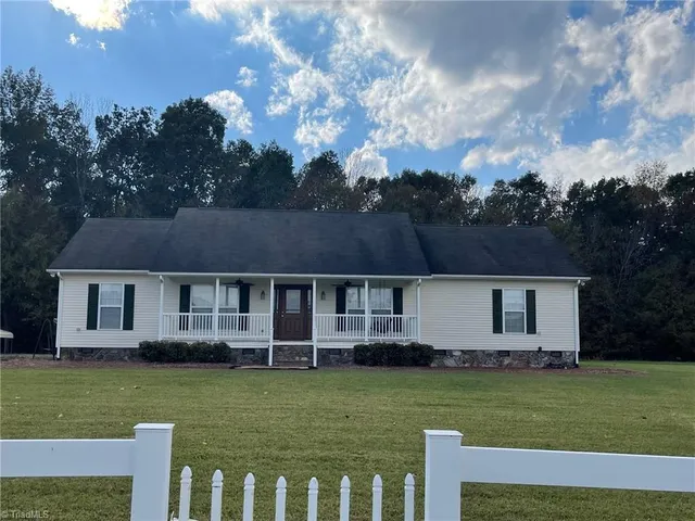 $2,000 | 6660 Alamance County Line Road, Liberty, NC 27298